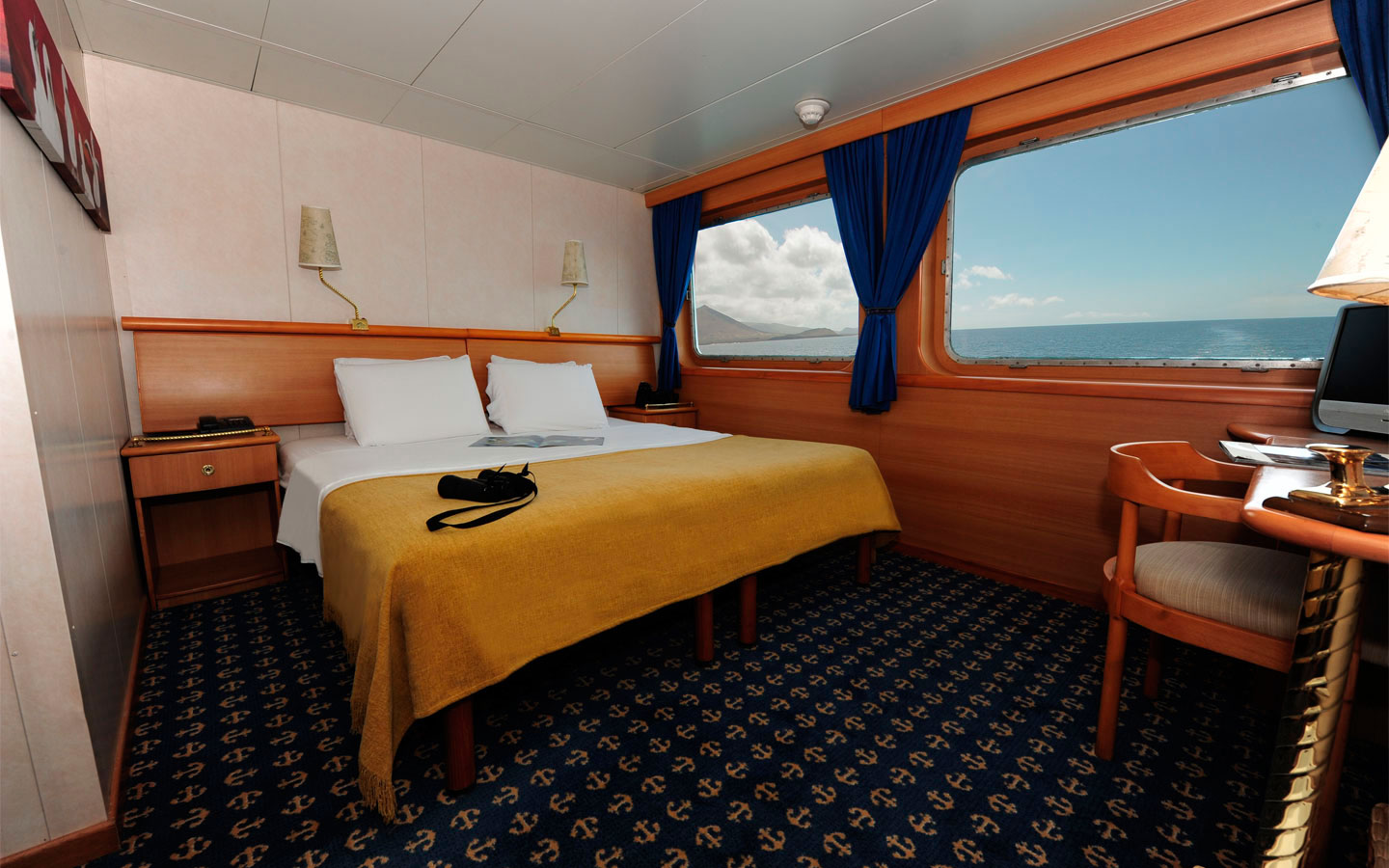 2-galapagos-legend-junior-suite