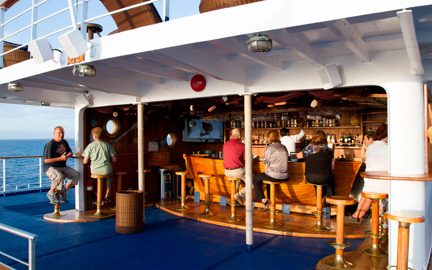 8-GpsLegend-terraza-bar