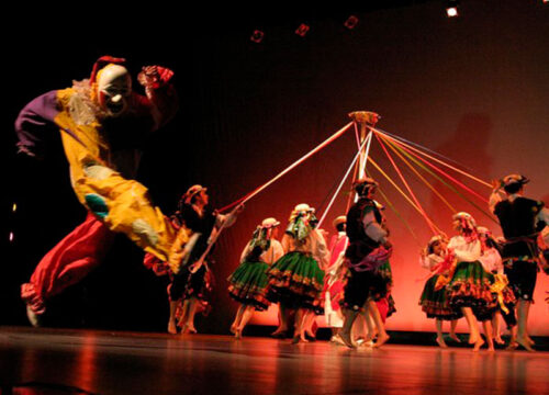 Jacchigua Folkloric Dance Tour