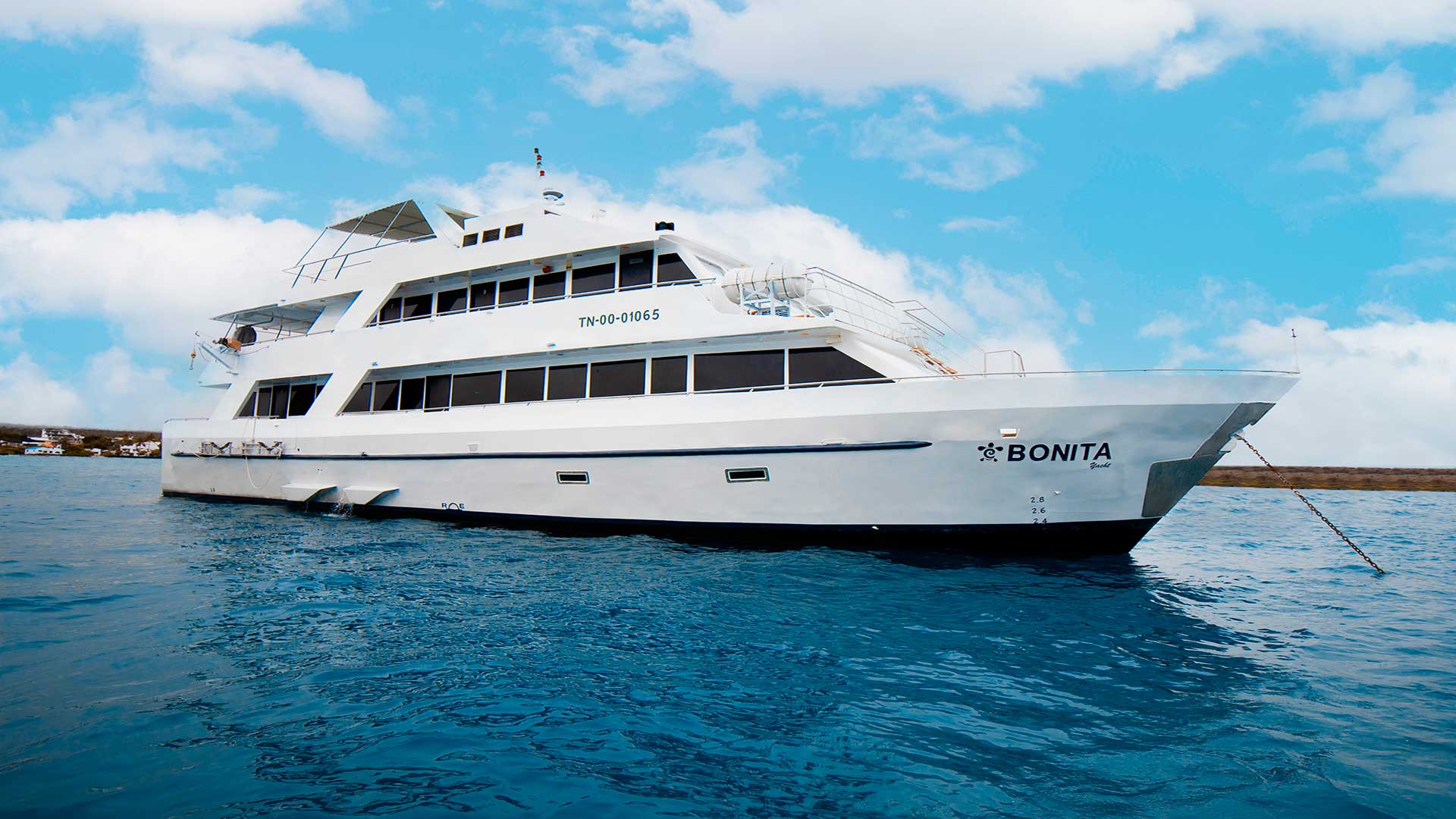 exterior-2-bonita-yacht