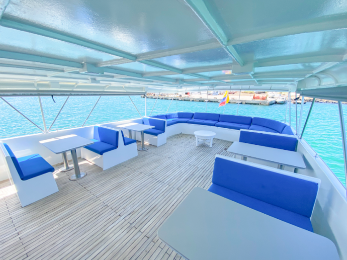 koln-galapagos-yacht-exterior-sundeck3