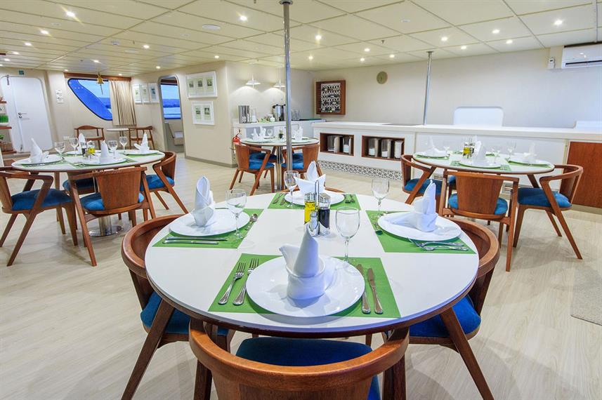 tip-top-exterior-comedor-interno